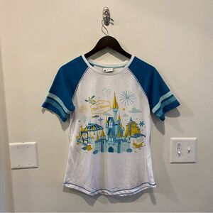 Disney parks magic kingdom tee raglan shirt in women’s size small castle dumbo